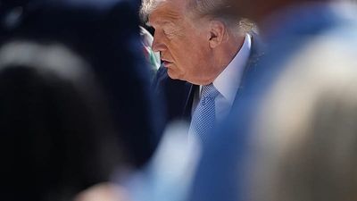 Ceasefire offers Trump exit as Iran war becomes political liability