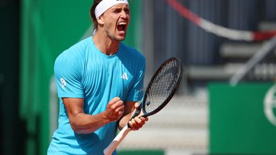 Zverev battles back from brink to advance to last-16 at Monte Carlo Masters