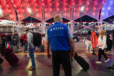 Delta CEO braces flyers for higher fares amid surge in oil prices tied to Iran war