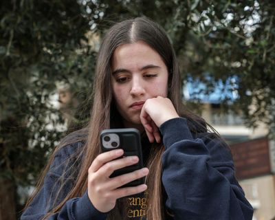 Greece announces social media ban for under-15s, citing anxiety and sleep problems