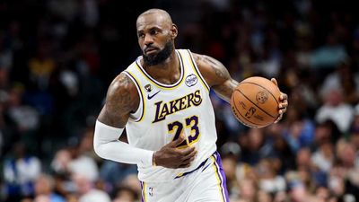 After Adapting to Lesser Role, Lakers Now Need LeBron James to Step Up Again