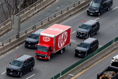 KitKat truck flanked by security convoy after 12-tonne chocolate theft
