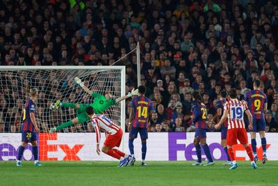 The moment of genius from Julian Alvarez that helped Atletico Madrid stun Barcelona