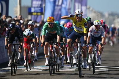 Pays de la Loire Tour stage 2: Ethan Vernon snaps up a second straight bunch sprint win