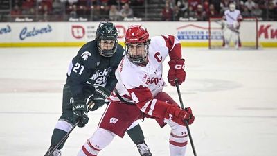 NCAA Men’s Frozen Four Preview: How to Watch Big Ten, Traditional Powers Battle for College Hockey Crown