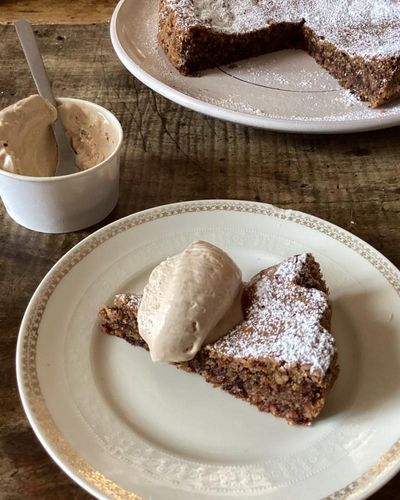 Rachel Roddy’s recipe for hazelnut and chocolate cake