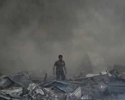 Afternoon Update: Albanese says Middle East ceasefire must include Lebanon; Clooney calls out Trump; and the rise of Korean fried chicken