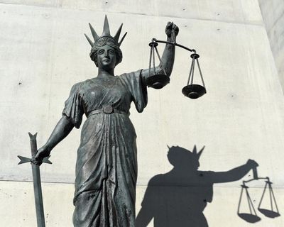 UK man jailed for sexually abusing nine-year-old step granddaughter has Australian visa reinstated by tribunal