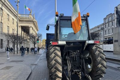 Irish army called in to remove vehicles blocking depots as part of fuel protests