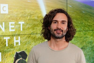 Joe Wicks to run London marathon alongside Daddy Pig for deaf charity