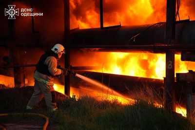 Ukraine war briefing: Putin confirms 32-hour ceasefire for Orthodox Easter