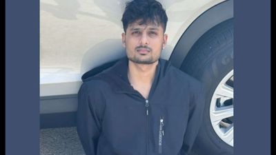Indian in New Jersey on work visa arrested in gold scam, nabbed when he was going to collect $800,000 in gold
