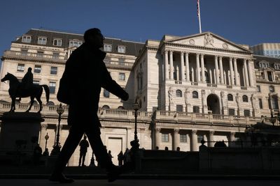 Mortgage lenders expect property market boost – but credit wobbles are already emerging