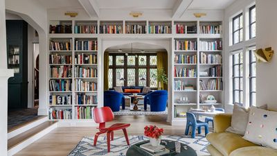 Designers Are Obsessed With ‘Book Drenching’ – The 2026 Trend That Wraps Your Entire Room in Color and Character