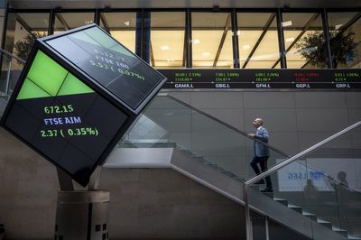 FTSE 100 suffers losses amid fears over US-Iran ceasefire