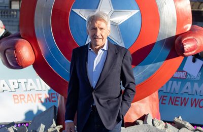 Harrison Ford is one of the greats, says Cobie Smulders