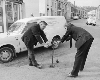 UK’s warm and dry April 1976 was a taste of scorching summer to come