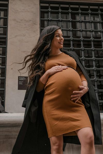 How to Dress with Poise During Each Trimester: A Maternity Style Guide