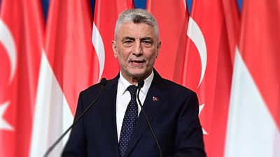 'NATO not obliged to reopen the Strait,' Turkey's trade minister tells Euronews