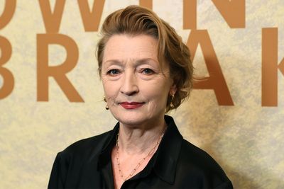 Lesley Manville ignites theatre debate after saying photos during curtain calls are ‘insulting’