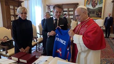 Emmanuel Macron meets Pope Leo XIV at the Vatican to discuss global tensions