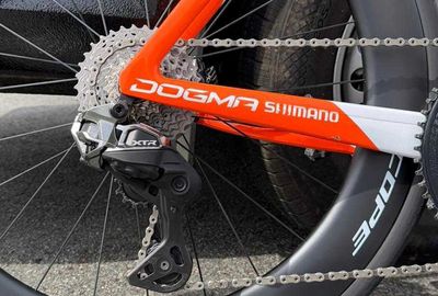 One-by Shimano drivetrain with XTR Di2 rear derailleur spotted on Joshua Tarling's Pinarello Dogma F ahead of Paris-Roubaix