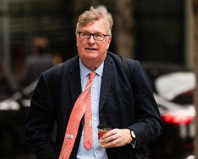 Crispin Odey drops £79m libel claim against FT over sexual misconduct allegations