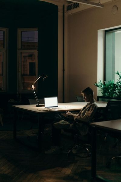 The Dark Side of Night Shifts: How Overnight Work Impacts Your Health