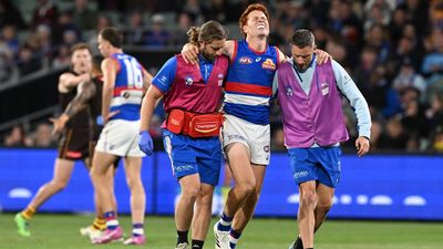 Western Bulldogs ace hurt in loss to Hawthorn
