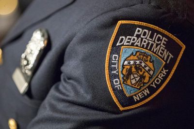 Suspect in New York subway machete attack shot and killed by police