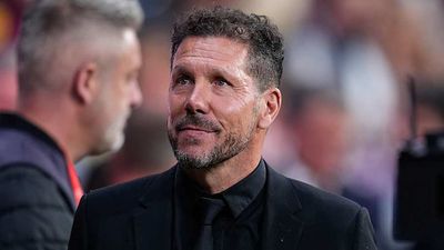 Diego Simeone Takes Dig at Real Madrid in Response to Barcelona‘s Referee Complaints