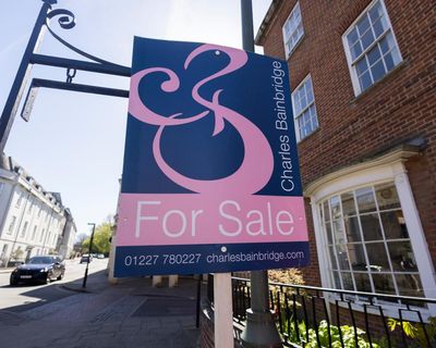 ‘We’re trapped’: despair for sellers as Iran war knocks confidence in UK housing market