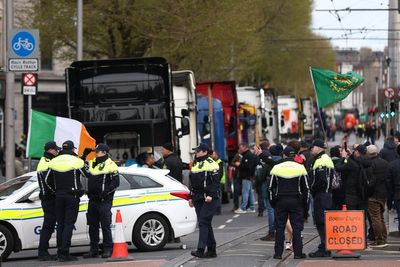 Police remove fuel protesters from Dublin center as disruption over soaring costs continues