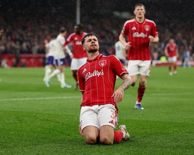 Aston Villa frustrated as Neco Williams’s strike bolsters Forest’s survival hopes