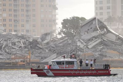 Former Mandarin Oriental hotel vanishes in seconds with controlled implosion