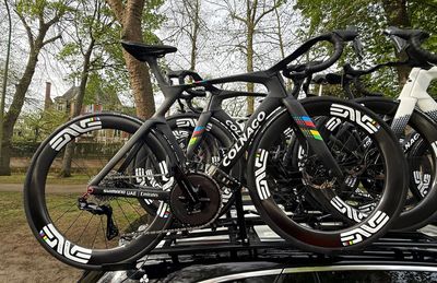Why was Tadej Pogačar running mismatched tyres and wheels at Paris-Roubaix?