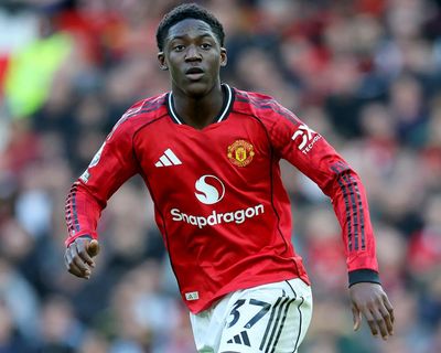 Kobbie Mainoo close to signing new Manchester United contract, says Michael Carrick