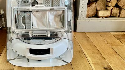 DJI Romo P vs Roborock Saros 10R — which robot vacuum comes out on top when it comes to dodging obstacles? I put them to the test