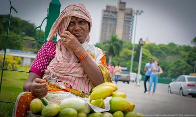 As India braces for summer, informal workers have little heat protection