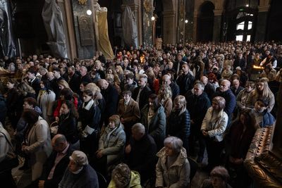 Russia and Ukraine accuse each other of breaching 32-hour ceasefire