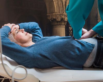 AI to predict how bowel cancer patients will respond to new NHS drug