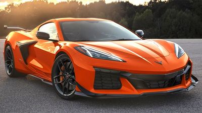 Car flipper drives to Chicago with $60k Corvette, lets buyer take it for test drive, watches him floor it and disappear