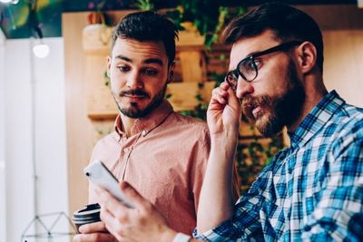 3 Signs on How To Spot Fake Friends Before They Cost You