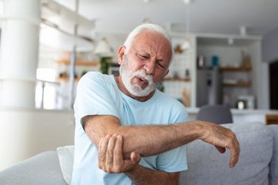 Seniors Take Note: These 7 Arthritis Drugs May Stress Your Kidneys More Than You Think