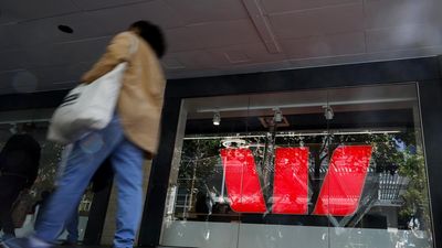 War hits home for big Aussie bank as confidence slumps