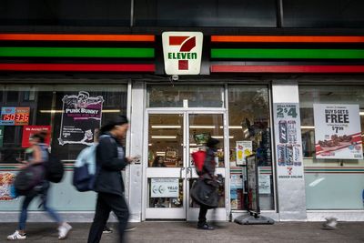 7-Eleven closing hundreds of locations amid company’s transition to new store format: reports