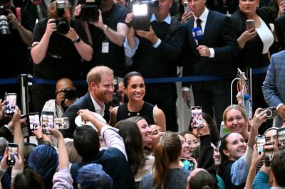 Harry and Meghan mobbed by fans as they kick off Australia tour with children’s hospital visit