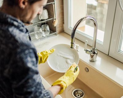 The wash up: Australia’s top-scoring dishwashing liquids include one of the cheapest, Choice finds