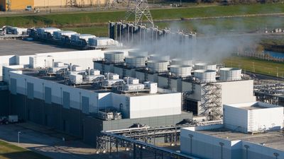 AI ate his job, now he’s saving his town from the AI bubble with this viral speech