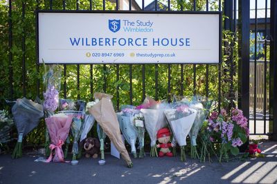 Police officers investigated over Wimbledon school crash that killed two girls